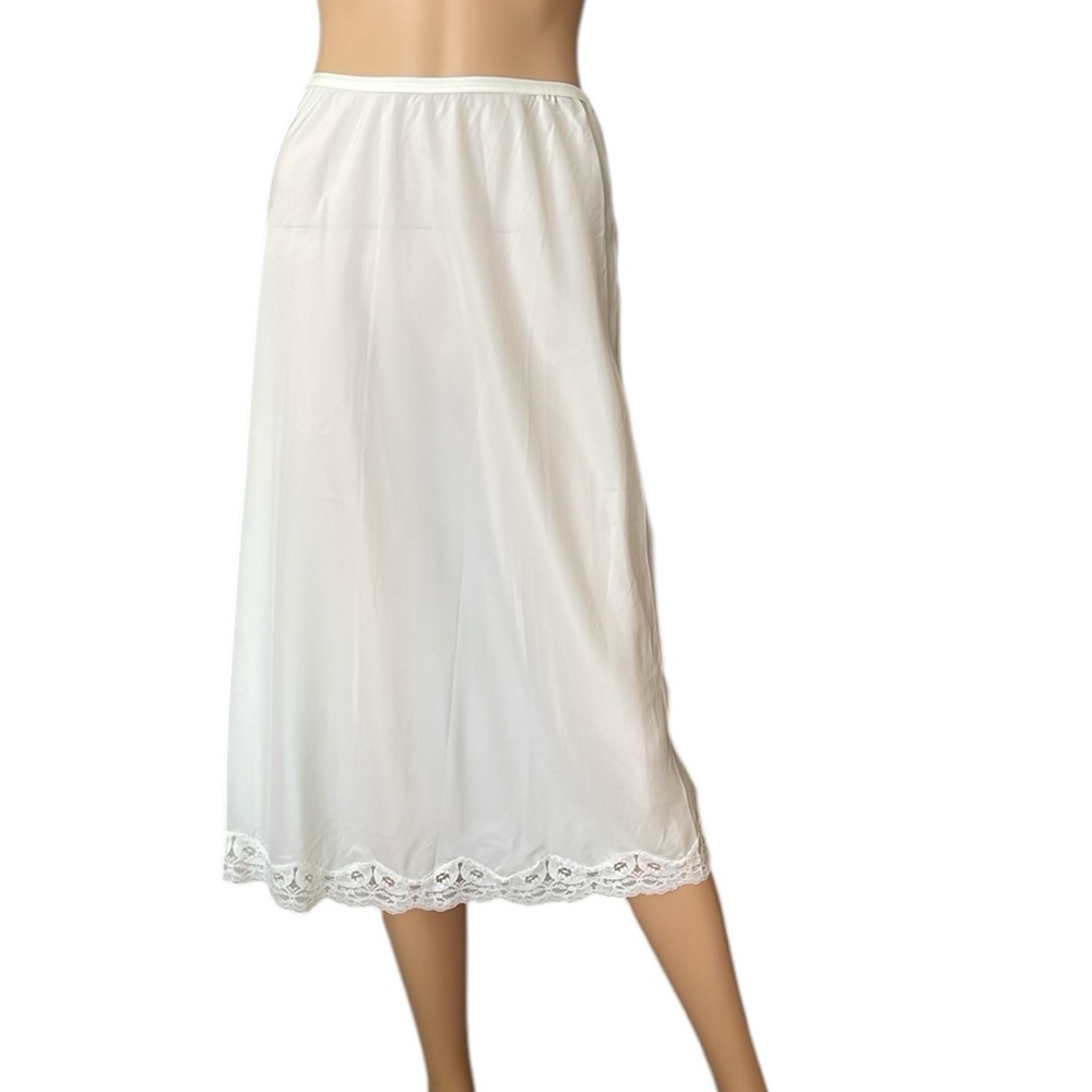 NWOT Vintage Lady Lynn 1940’s white w imported lace midi slip
